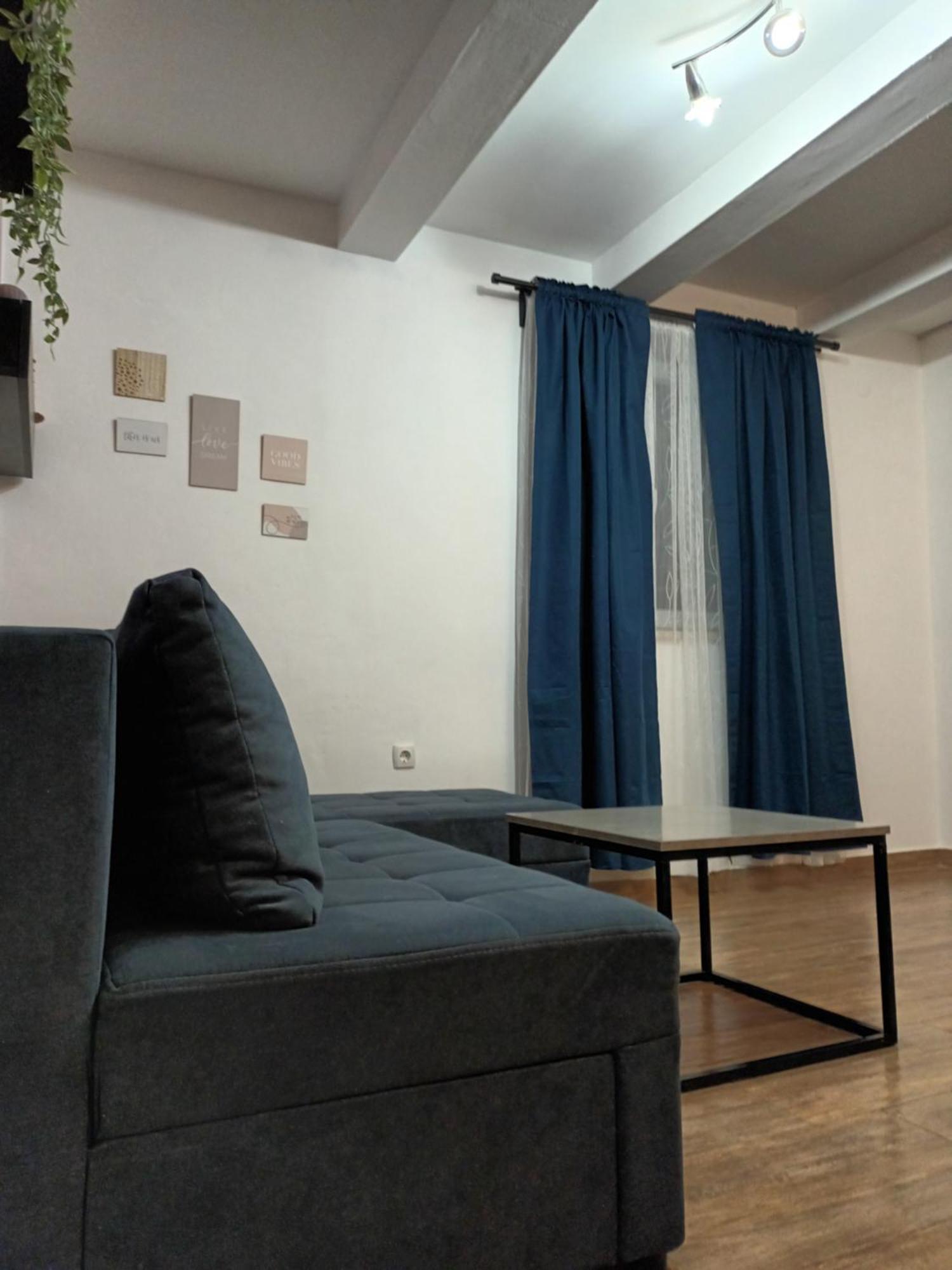 Apartment Jazbina พูลา ภายนอก รูปภาพ