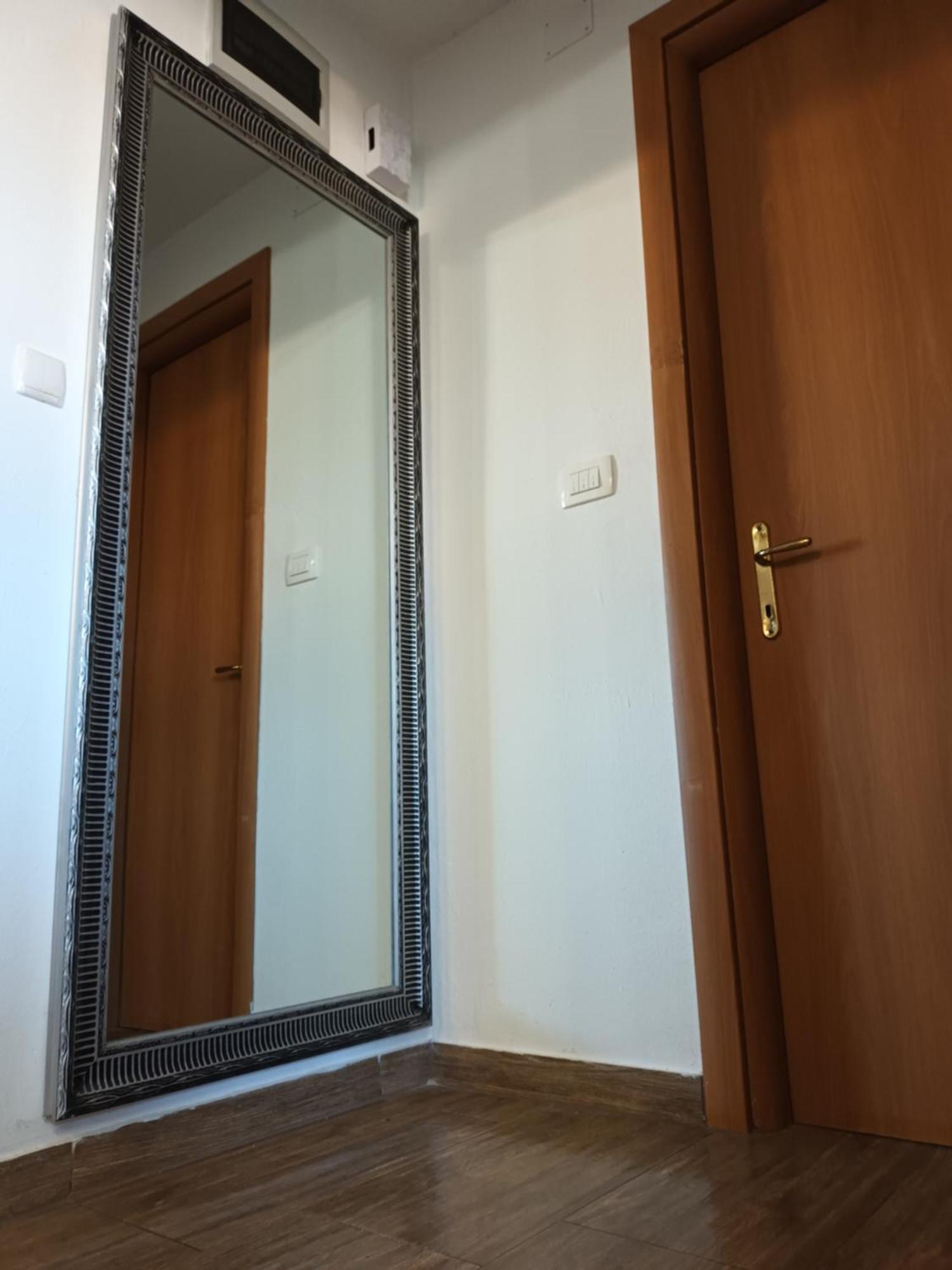 Apartment Jazbina พูลา ภายนอก รูปภาพ